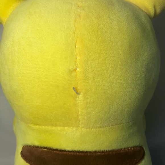 Pikachu Plush - Picture 5 of 7